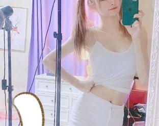 在醉酒约尔的醉美氛围下，小瑶幺幺全套写真闪耀无限魅力.txt