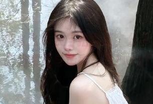 发现小瑶幺幺停云自拍合集，分享那些难忘的瞬间与精彩表情！.txt