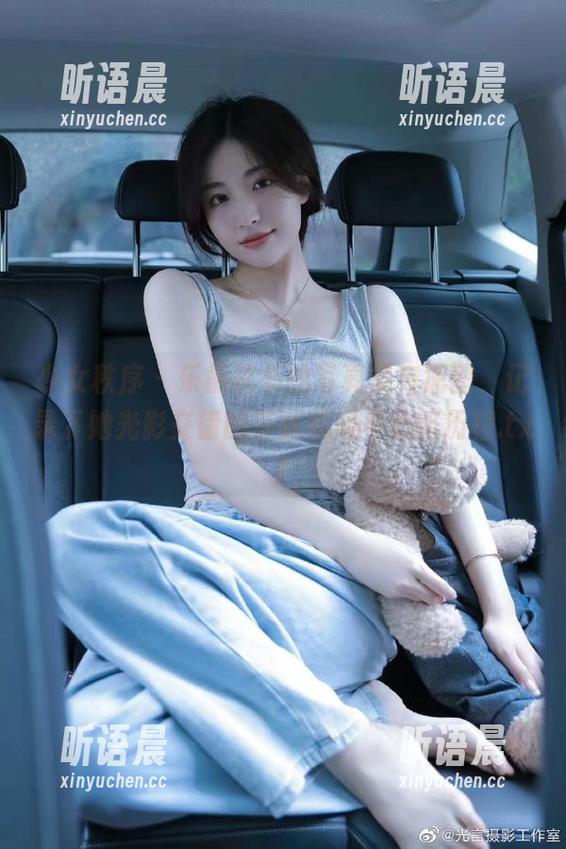 少女秩序-乐栀 少女秩序 - 乐栀秘书的写真集与原图,记录下她光影交错的美丽瞬间与心路历程.txt