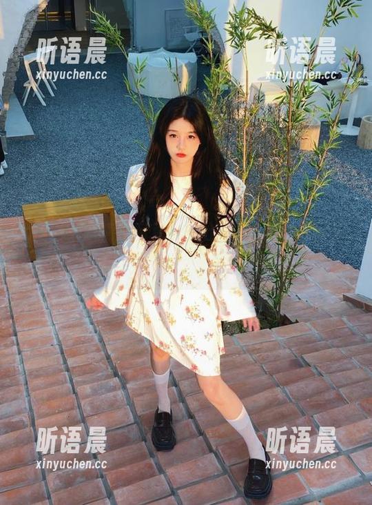 尤果网 - 精选写真：Maggie倾情演绎毛衣之美，感受春秋的温暖气息.txt