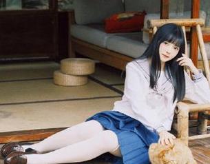 尤果网 – 张美荧黑色作品回顾：图库收藏中的经典之作与新视角.txt