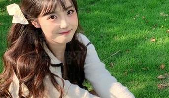 尤果网 – 融合美丽与水灵，研依泳池写真作品图片带你领略不一样的视觉盛宴.txt