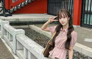 尤果网 – 谭晓彤长腿写真全集，尽情享受时尚与美丽的完美结合！.txt