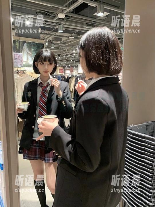 尤果网 - 让旗袍舞动：精彩顾欣怡写真照片，免费下载尽享视觉盛宴！.txt