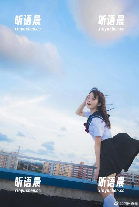 尤蜜荟 - 发现Carol周妍希的裸足在线美图，展现自由与随性的魅力.txt