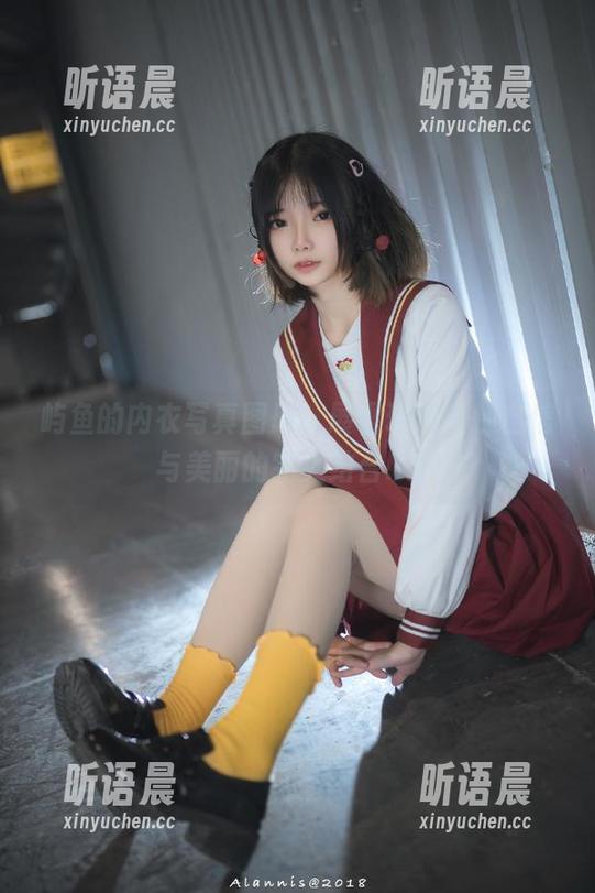 屿鱼的内衣写真图册，展现现代女性自信与美丽的完美结合.txt