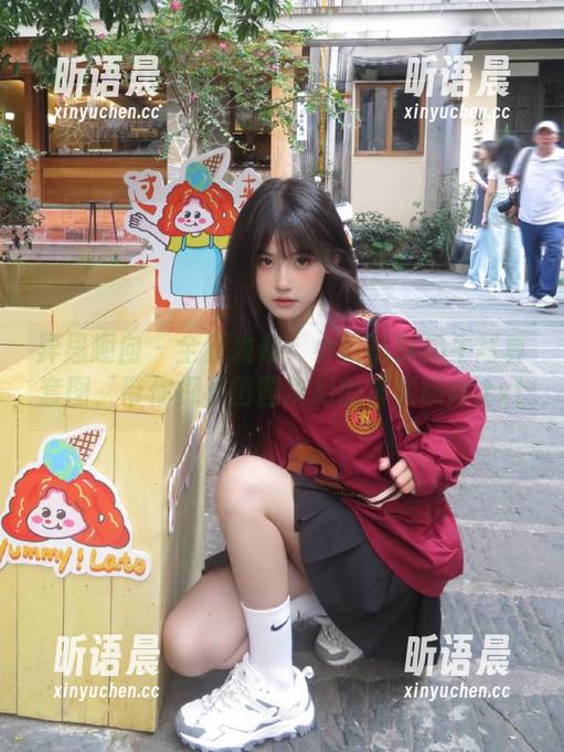异思趣向-小六 异思趣向 - 全新发布!小六最新奶牛写真套图,带你探寻田园梦幻的真实瞬间.txt