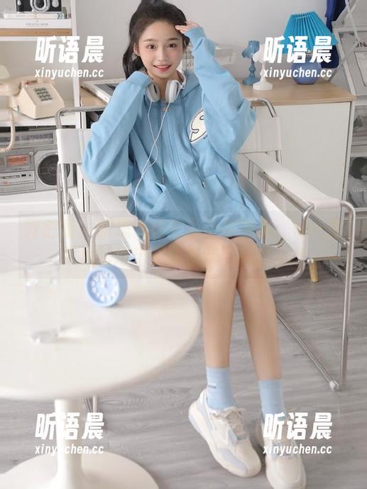 微密圈 - 张思允的白吊带袜写真：每一张图片都透出无限韵味与风情.txt