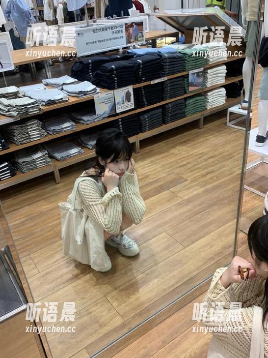 影私荟 - 免费下载夏晓Maggy的镂空写真，感受她独特的艺术魅力.txt