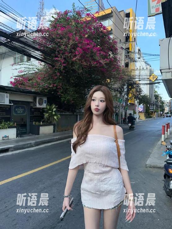 抱走莫子aa 图包风暴:抱走莫子aa的和服写真分享,让你爱上每个细节!.txt