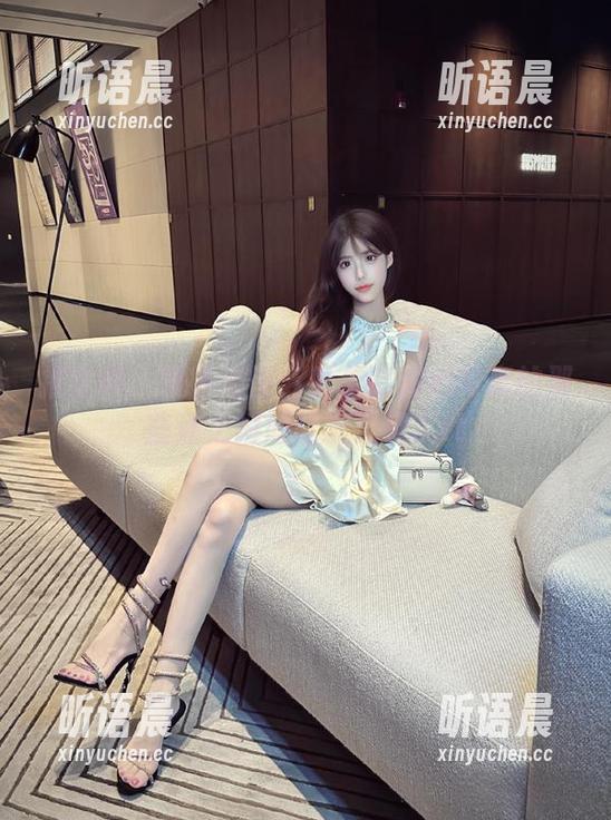推女神-叶佳颐 推女神 - 观看原图:叶佳颐甜心写真的那些迷之瞬间让我无奈.txt