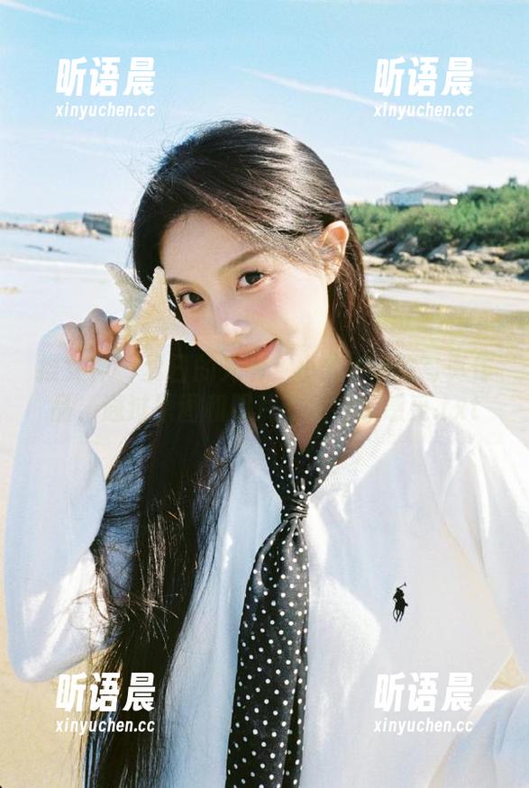 推女神 - 夏日的光影：小九Vin的写真作品，通过原图和照片带来清凉感受.txt