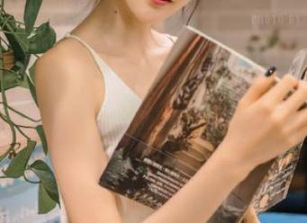 推女神 – 尤Una娜高清校服写真，展现校园青春的多样性与无限可能性.txt
