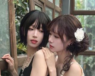 微密圈 – 文茜cool比基尼摄影图包：在阳光下尽情绽放的美丽合集.txt