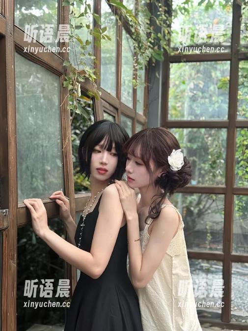 文茜cool 微密圈 - 文茜cool比基尼摄影图包:在阳光下尽情绽放的美丽合集.txt