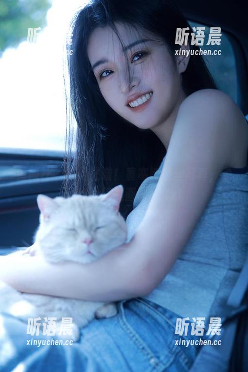星颜社 - 惊艳来袭！黄寒娜白丝写真，免费体验绝美画面！.txt
