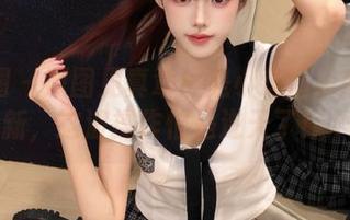 微密圈 – 原图见真章！是小逗逗吊带写真更新，这波操作怕是逆天了！.txt