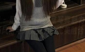 微密圈 – 是小逗逗办公室写真魅力合集：职场风格与个人魅力的完美融合.txt