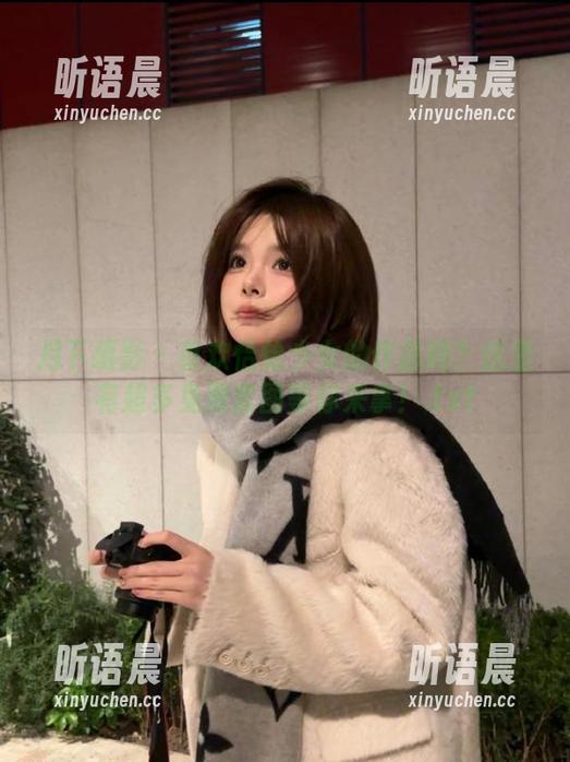 月下摄影 - 喜欢恰恰少女的作品吗？这里有超多免费套图等你来拿！.txt
