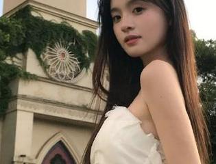 微密圈 – 林子喵Lynne带你认识私拍女孩，资源满满的自嘲趣味！.txt