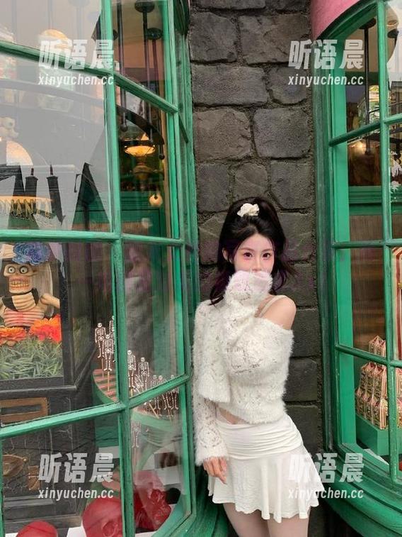森萝财团 - 甜米女神的写真作品合集：每一帧都是对美的极致追求.txt