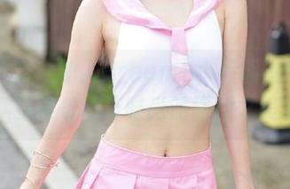模范学院 – 加入Dreamy小乔旗袍写真全集，探寻传统与时尚的碰撞之美.txt
