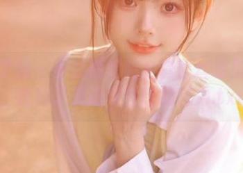 模范学院 – 小奶瓶呜呜全套蕾丝摄影作品，诠释了灵动与性感的魅力.txt