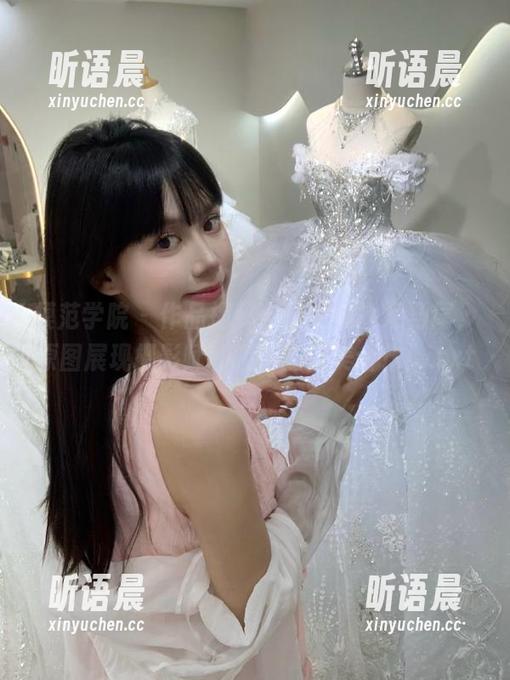 模范学院 - 作品揭秘：小牛奶的双马尾，原图展现摄影师和模特的完美合作！.txt
