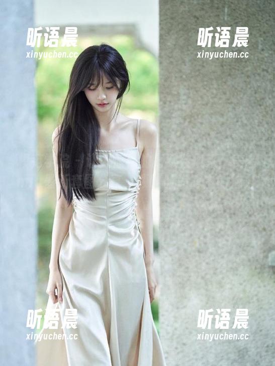 模范学院-美七mia 模范学院 - 让人惊艳的高跟鞋风采:美七mia最新套图分享,领略时尚博主的魅力.txt