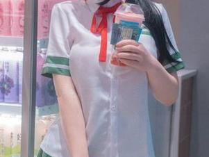 探索樱梨梨的摄影艺术：甘雨修女主题的写真作品令人陶醉.txt