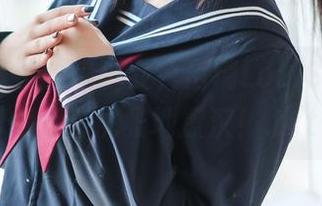 私拍写真里的狼少女，洛璃LoLiSAMA教你如何优雅地撩汉！.txt