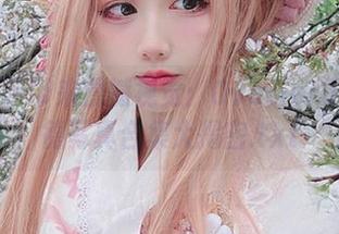 浅野菌子带来震撼视觉：Overlord雅儿贝德写真合集大揭密.txt