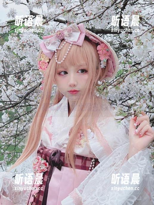 浅野菌子 浅野菌子带来震撼视觉:Overlord雅儿贝德写真合集大揭密.txt