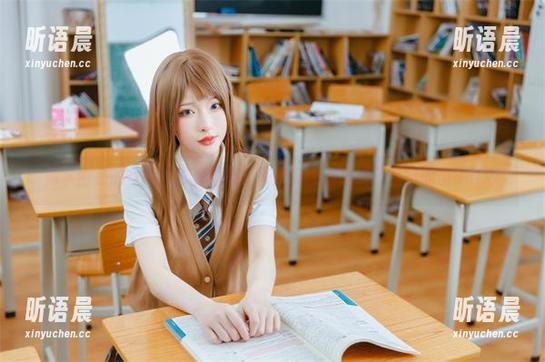 清水由乃的圣诞曲奇写真集：每张原图都充满了节日的魔力.txt