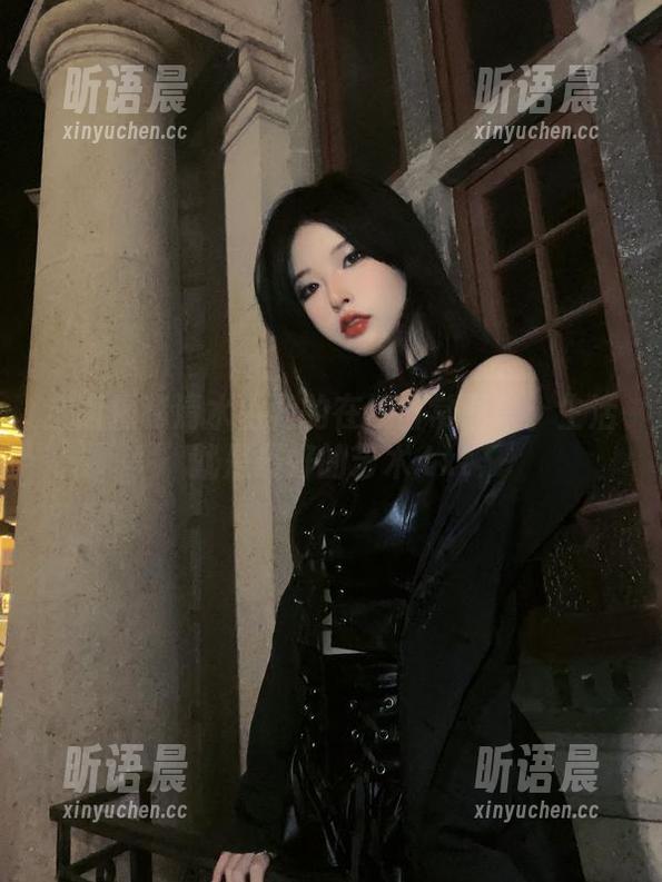 全面揭秘清水由乃的在线日常图集：生活就是最好的艺术.txt
