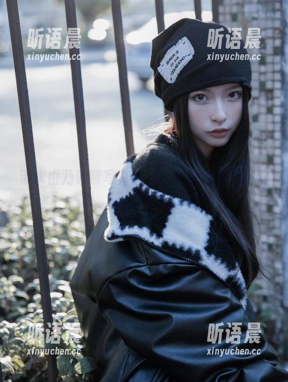 清水由乃 清水由乃泳装写真图册:在海边绽放的青春,清凉而迷人.txt