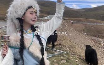 炸蛋Boom在线呈现：不良少女的写真作品，挑战传统审美的独特风格.txt