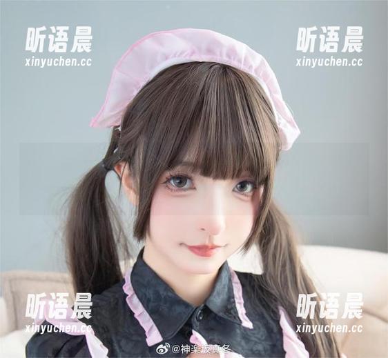 神乐坂真冬 穿上神乐坂真冬的套装,高清写真呈现的冬日浪漫让人心动不已,根本停不下来!.txt