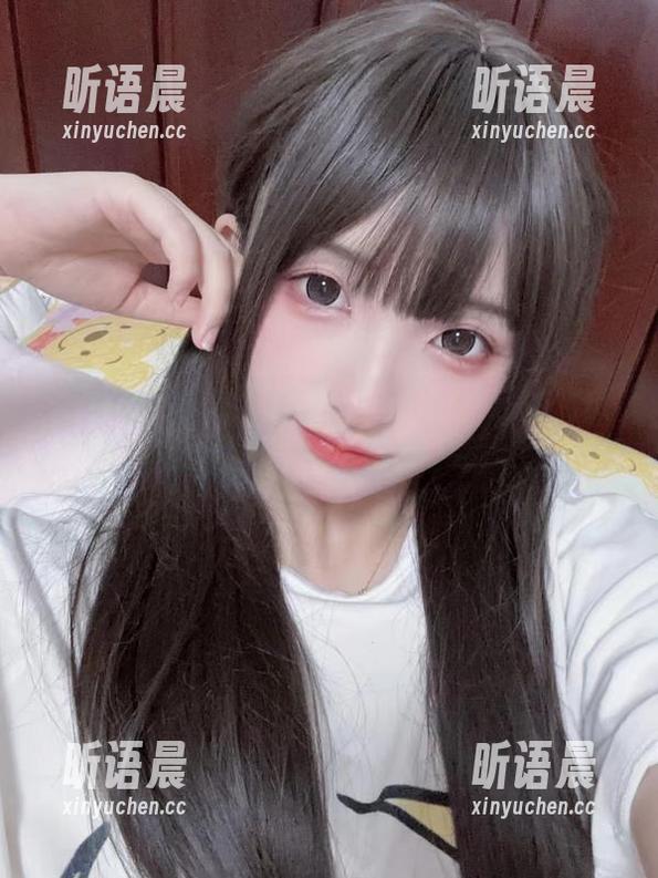 解锁神楽坂真冬的夏日戏水写真图册，感受清凉与快乐交融.txt