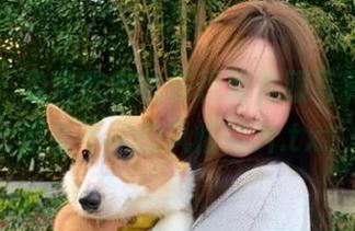 秀人网 – 免费欣赏优酱优雅礼服写真，带你感受不同的风格照片.txt
