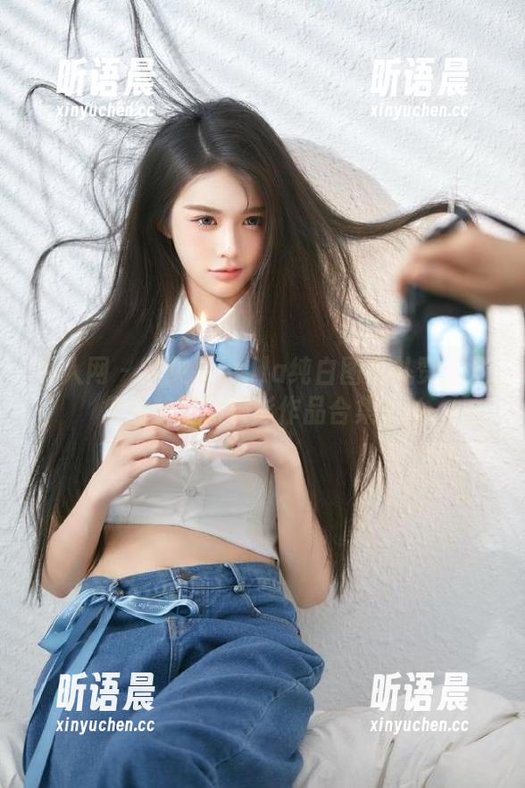 秀人网 - 余贝拉bella纯白图包礼赞：汇集最梦幻的摄影作品合集.txt