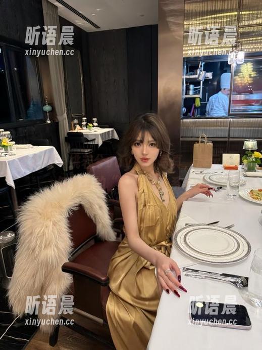 秀人网-姚若兮vay 秀人网 - 姚若兮vay短裙写真,展示了我与壁纸的“微妙”关系.txt