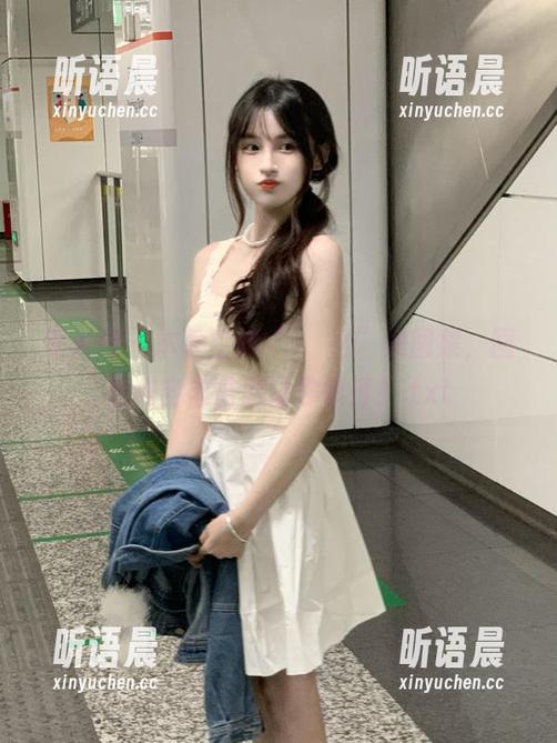 秀人网-婠婠么 秀人网 - 本季空姐“婠婠么”美图集,图包内容丰富到让你惊讶!.txt