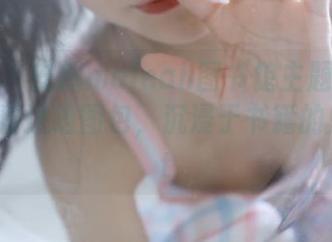 秀人网 – 安然maleah图书馆主题写真欣赏：观看这组图包，沉浸于书籍的魅力.txt