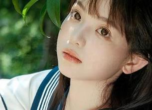 秀人网 – 探索容容容Alice女孩的写真之旅，下载属于你的那份独特美丽！.txt
