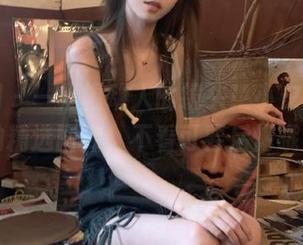 秀人网 – 一幅幅动人的镜头！小夕Kitty眼镜的精选图库，不看可要后悔哦！.txt
