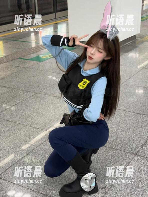 秀人网-就是阿朱啊 秀人网 - 水手服全套写真:就是阿朱啊带我们走进梦幻青春的世界.txt