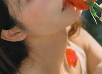 秀人网 – 幼幼最新和服系列原图，解锁她的独特魅力与个性风格.txt