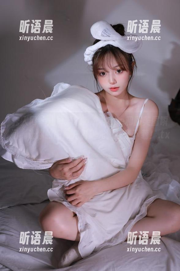 秀人网-戴允祺zoe 秀人网 - 超可爱的戴允祺zoe和服美图瞬间,让你的图库充满阳光,赶紧下载!.txt