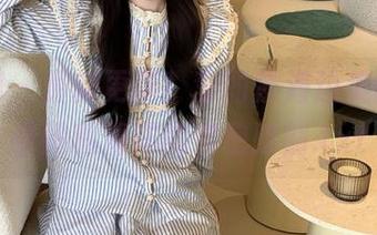 秀人网 – 最新更新！李丽莎海边美图，记录她和海洋的亲密时刻.txt